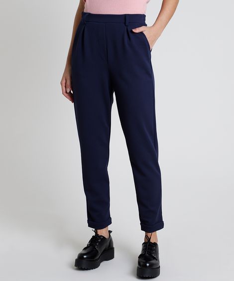 Calça Feminina Carrot Alfaiatada com Bolsos Azul Marinho