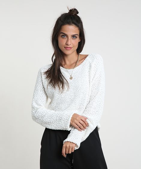 Suéter Feminino em Tricô Texturizado Decote Redondo Off White