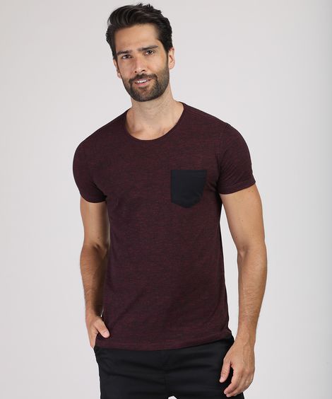 Camiseta Masculina Slim Estampada com Bolso Manga Curta Gola Careca Vinho