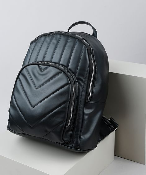 Mochila Feminina Pequena com Bolso em Matelasse Preta