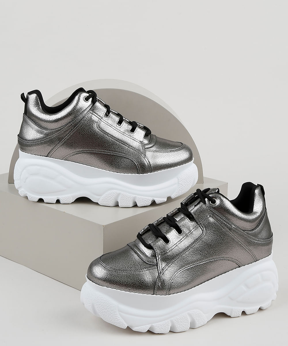 Tênis Feminino Oneself Sneaker Chunky Metalizado Prateado é boa?