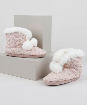 Bota em Tricot com Pompons e Pelo Rosa