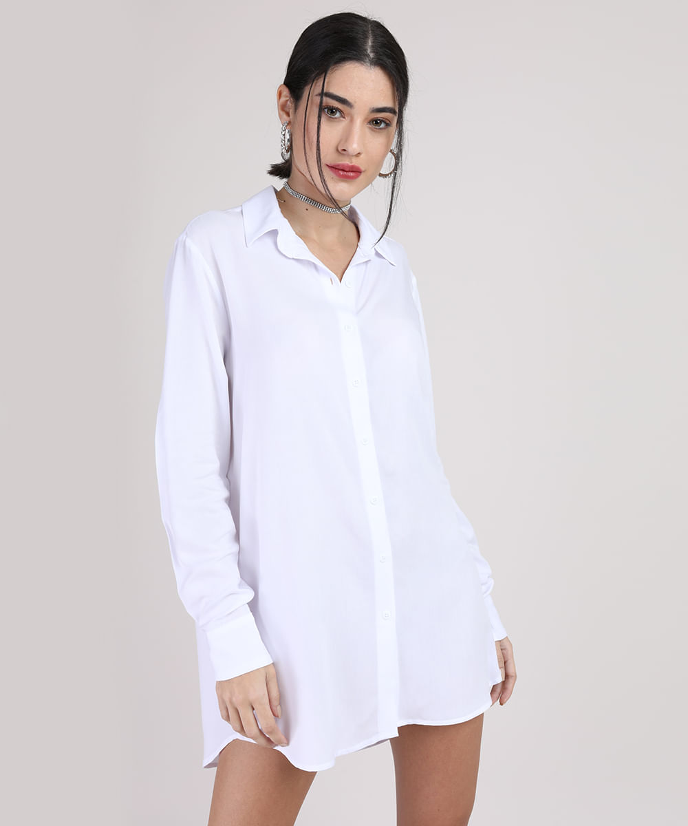 Camisa branca feminina: veja looks incríveis com essa peça