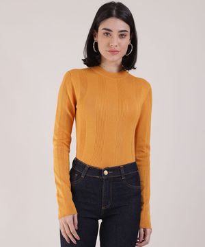suéter básico de tricot canelado bege