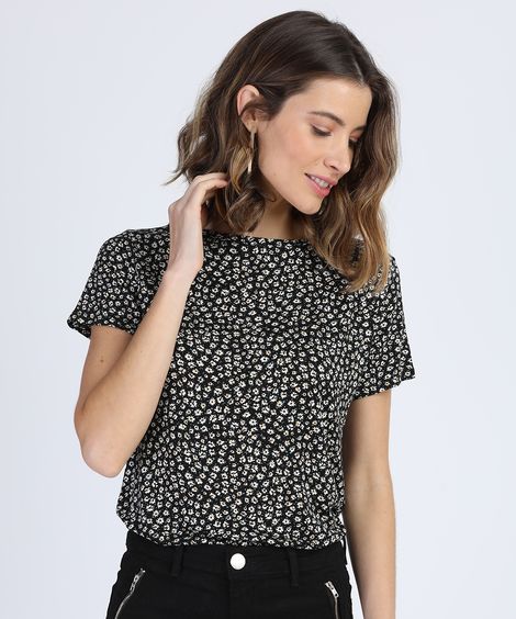 Blusa Feminina Estampada Floral Manga Curta Decote Redondo Preta