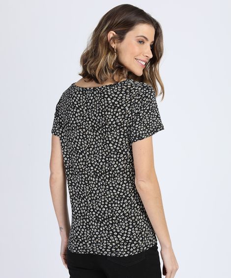 Blusa Feminina Estampada Floral Manga Curta Decote Redondo Preta