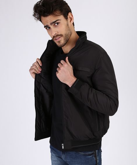 Jaqueta Masculina Acolchoada em Nylon com Bolsos Gola Alta Preta