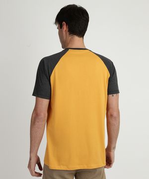 Camiseta Masculina Básica Raglan Manga Curta Gola Careca Amarela