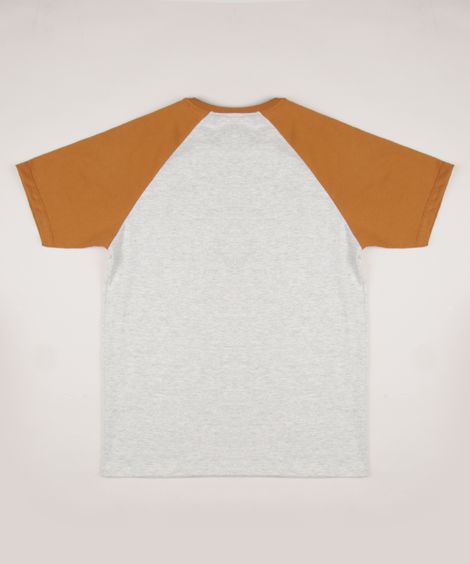 Camiseta Infantil com Bolso Manga Curta Raglan Cinza Mescla Claro