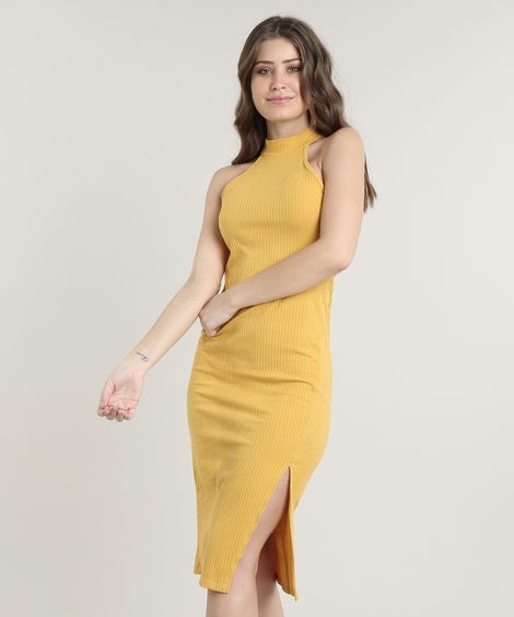 Vestido Feminino Midi Halter Neck Canelado com Fenda Gola Alta Mostarda