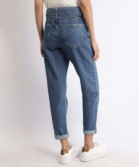 Calça Jeans Feminina Mom Cintura Super Alta com Cinto Azul Médio