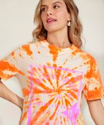 Blusa-Feminina-Signo-Capricornio-Estampada-Tie-Dye-Manga-Curta-Decote-Redondo-Mostarda-9964704-Mostarda_6