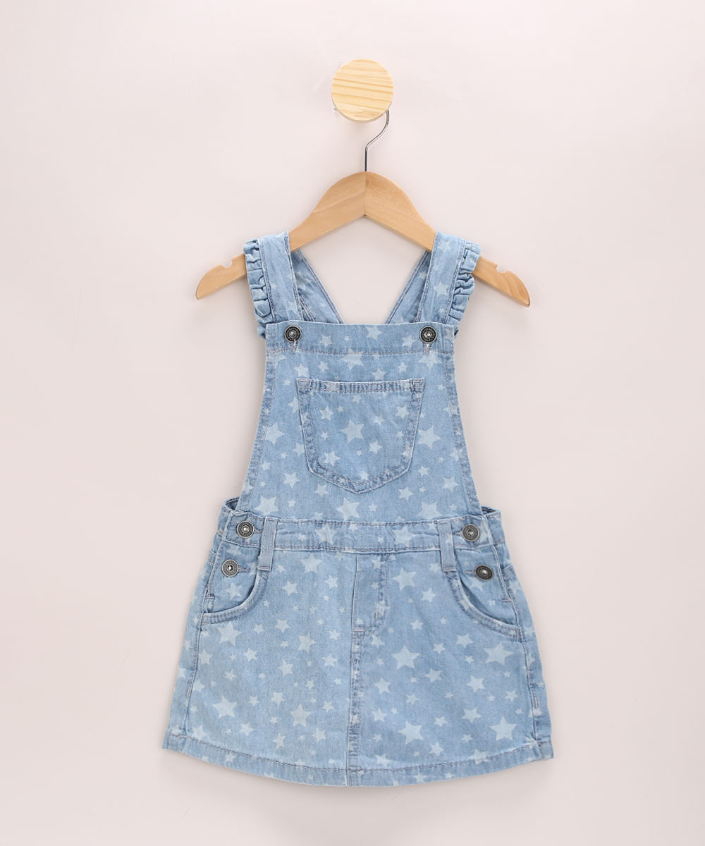 Jardineira Short Saia Jeans Infantil Estampada de Estrelas Azul Claro Menor preço em Jardineira Short Saia Jeans Infantil Estampada de Estrelas Azul Claro