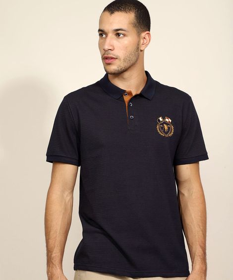 Polo Masculina Tradicional Maquinetada com Patch Manga Curta Azul Marinho