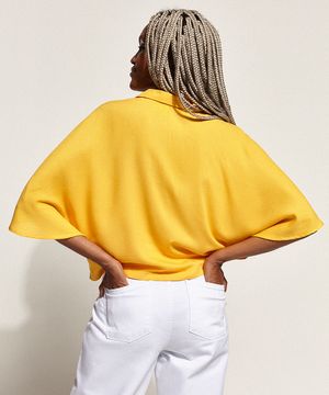 Camisa Feminina Maquinetada Manga Curta Ampla Amarela
