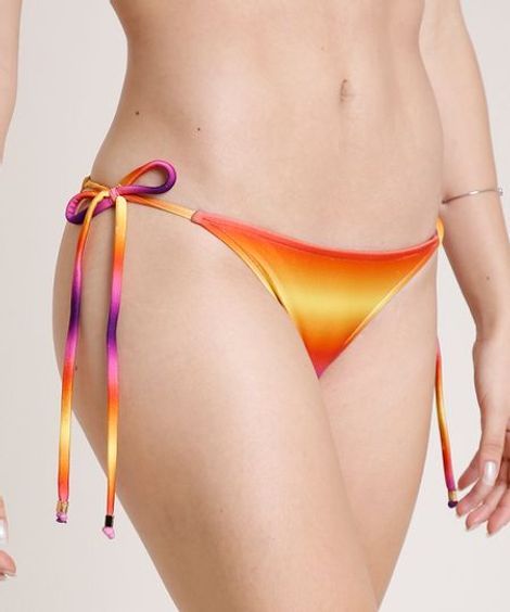 Biquíni Calcinha Triya Tanga Levanta Bumbum Estampado Degradê Sunset com Proteção UV50+ Roxo