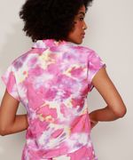 Camisa-Feminina-Estampada-Tie-Dye-com-No-Manga-Curta-Multicor-9972472-Multicor_2