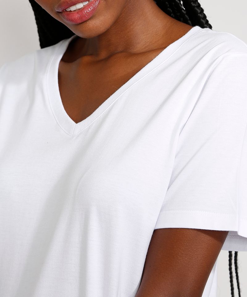 T-Shirt Feminina Mindset Básica Ampla Manga Curta Decote V Branca