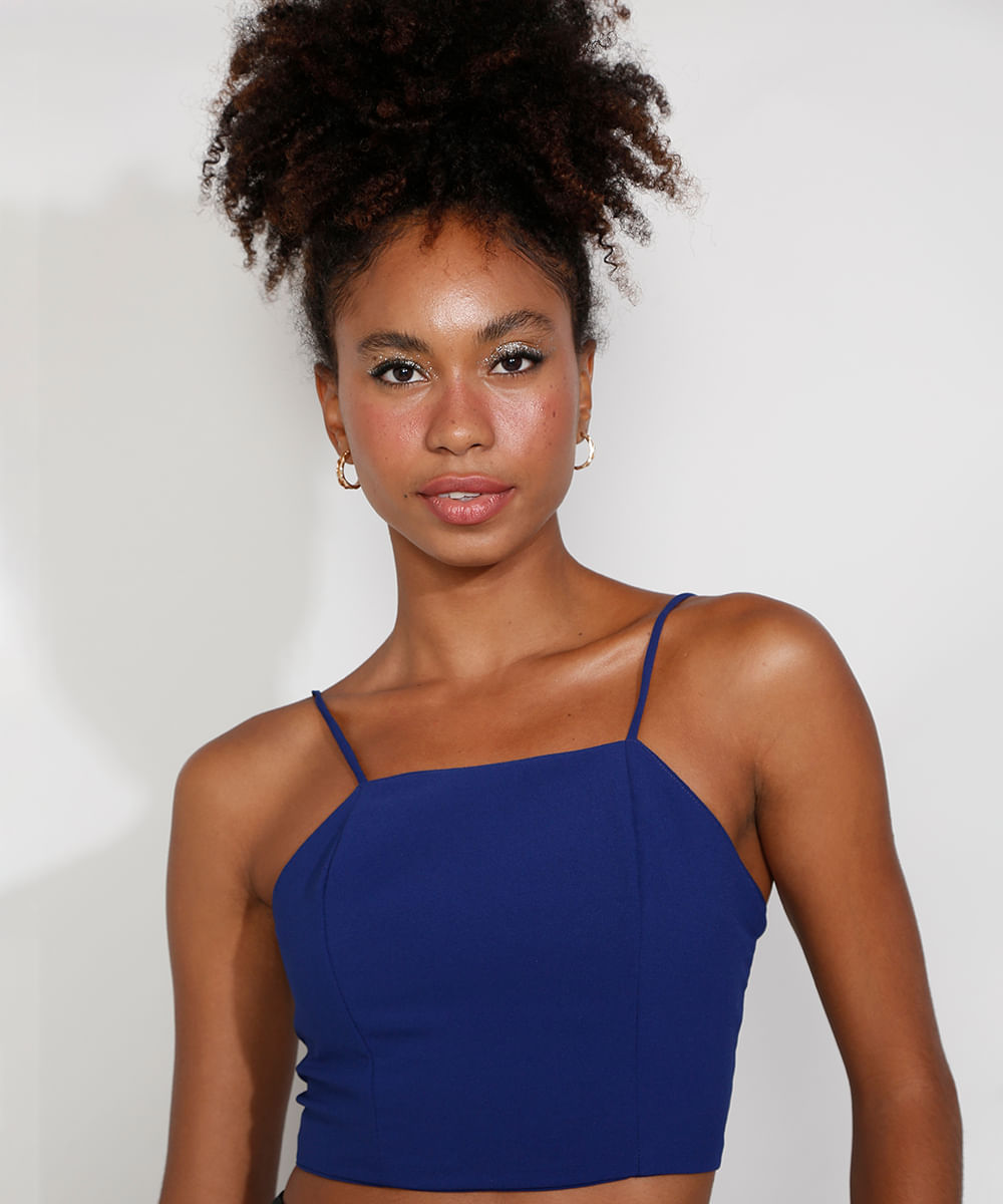 <em>Top cropped</em> decote reto, da C&A