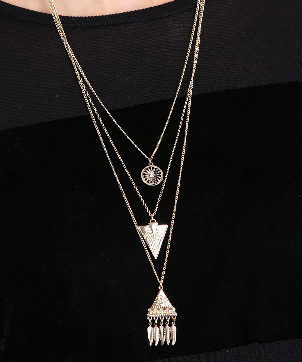 Colar Triplo com Pingentes Dourado
