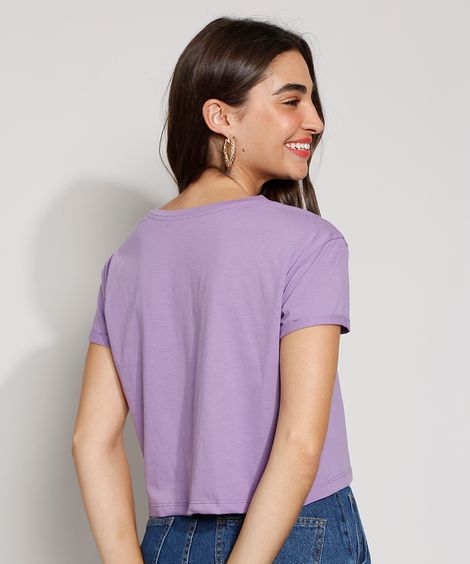camiseta feminina básica manga curta cropped com bolso decote redondo lilas médio