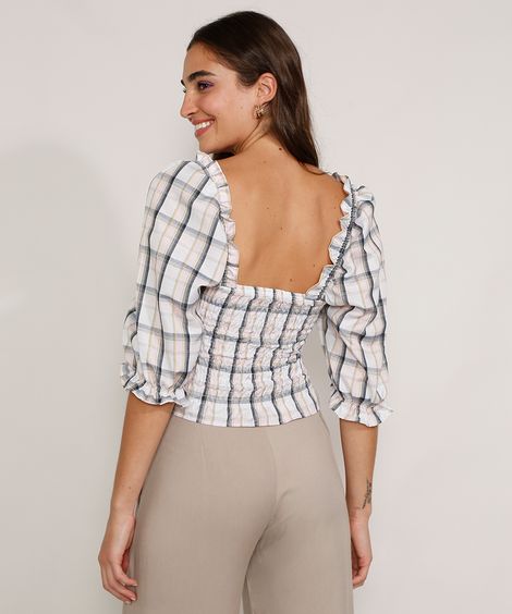 Blusa Feminina Estampada Xadrez Manga Bufante Cropped com Lastex e Babado Decote Reto Branca