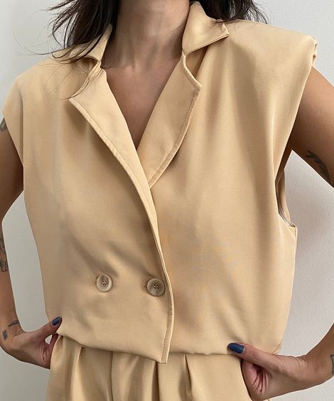 Blazer Feminino Mindset Cropped Muscle Sem Manga Bege