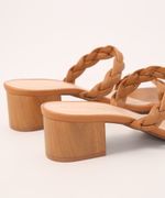 Tamanco-Feminino-Trancado-Salto-Medio-em-Madeira-Caramelo-9991404-Caramelo_6