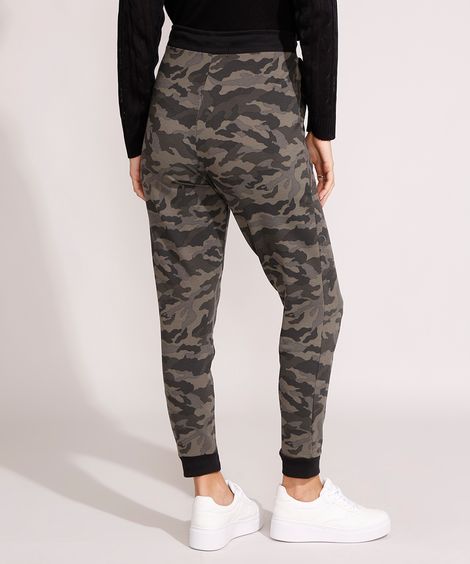 Calça Feminina Jogger Cintura Média Estampada Camuflada em Moletom Verde Militar