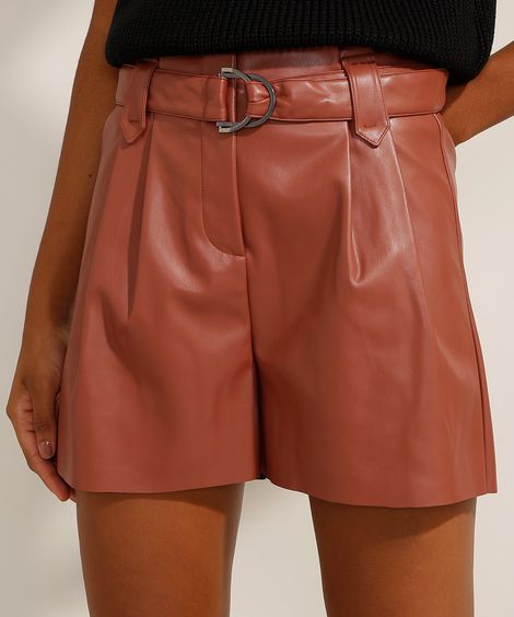 Short Clochard com Pregas e Cinto Cintura Super Alta Rosa Escuro