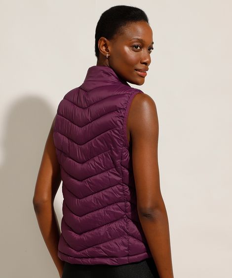 Colete Puffer de Nylon Esportivo com Bolsos e Zíper Gola Alta Roxo