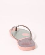 9991938-Rosa_3