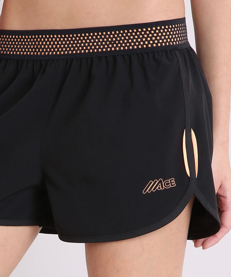 Short Feminino Running Esportivo Ace com Bolso Preto - C&A