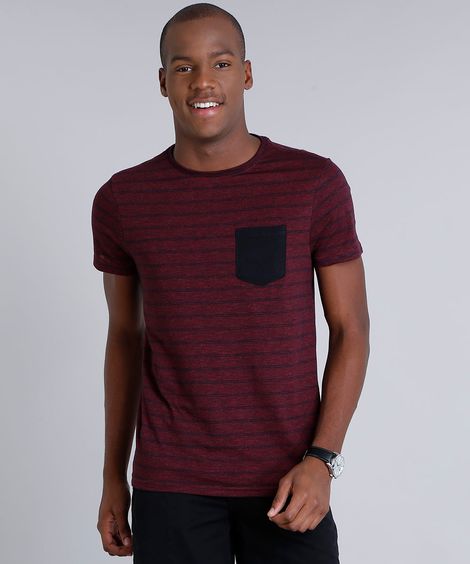 Camiseta Masculina Slim Fit Listrada com Bolso Manga Curta Gola Careca  Vinho
