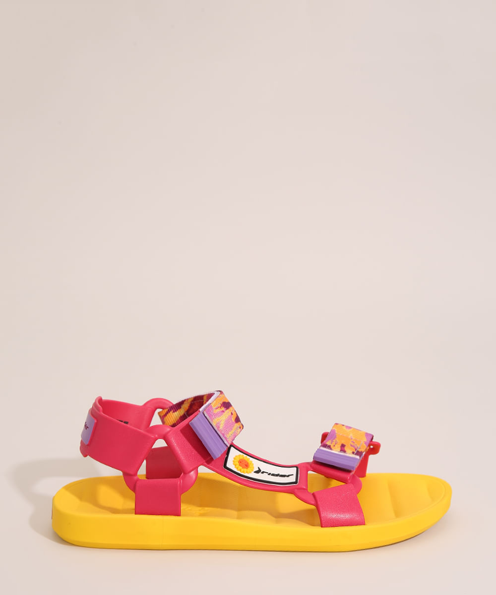 9995328-Rosa_1