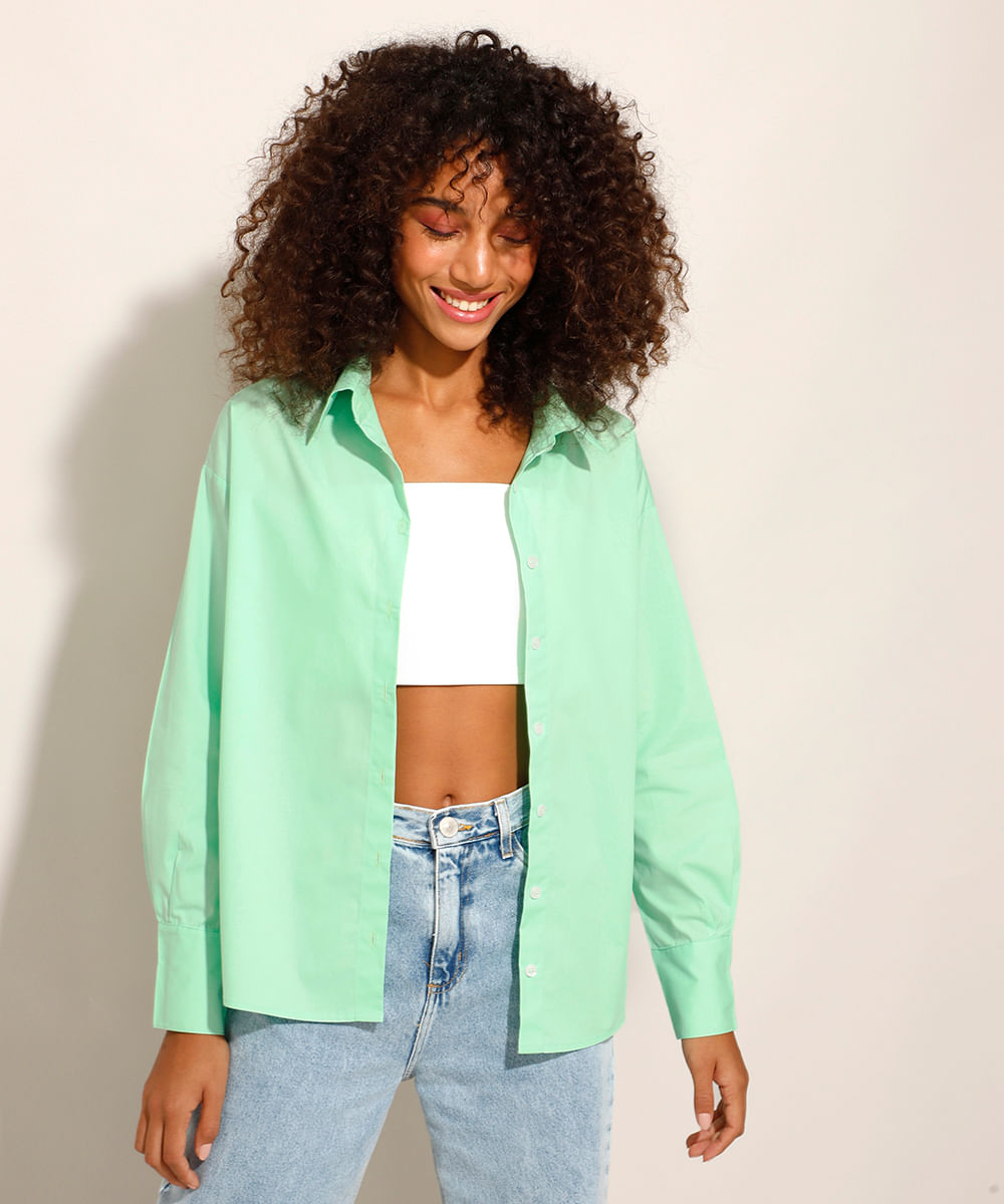 Camisa <em>oversized</em> de algodão manga longa verde, da C&A