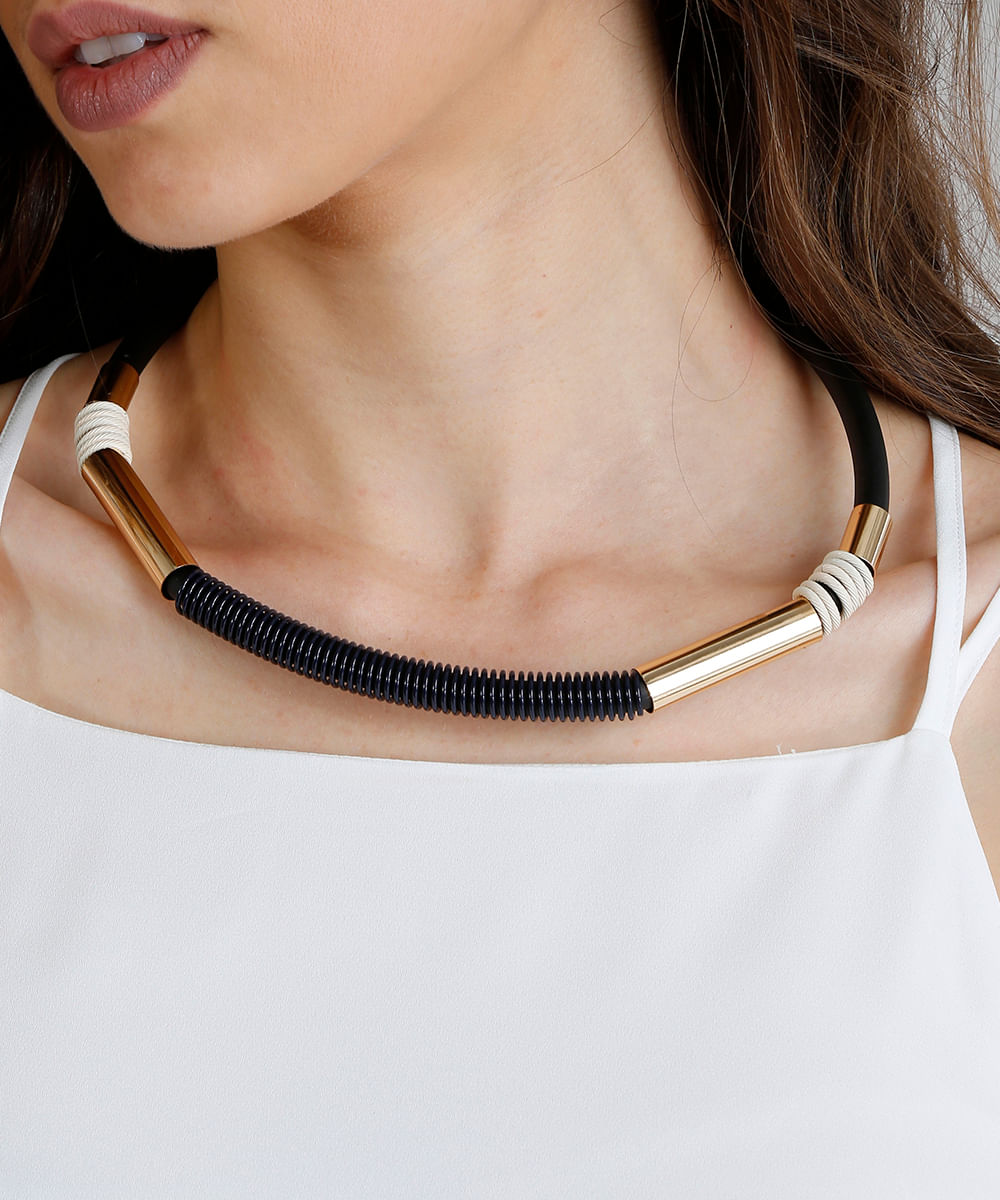 Colar Feminino com Pingentes Preto