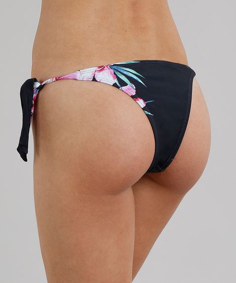 Biquíni Calcinha Tanga Estampada Floral com Argola e Proteção UV50+ Preto