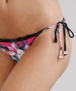 Biquini-Calcinha-Tanga-Levanta-Bumbum-Estampada-Floral-com-Protecao-UV50--Preto-9284368-Preto_4