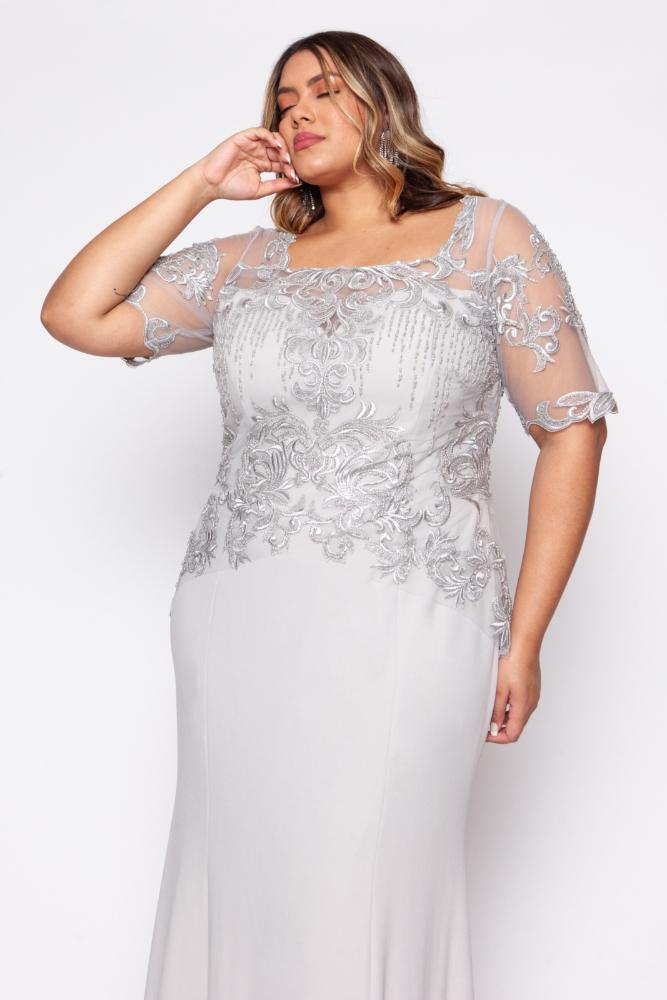 blusa tule bordado plus size