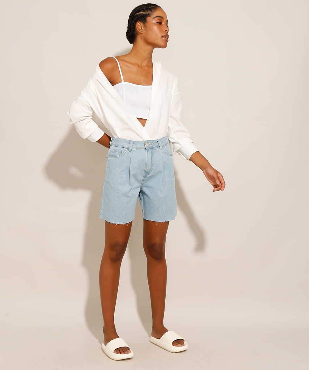 Bermuda Jeans com Prega e Barra a Fio Cintura Super Alta Azul Claro Menor preço em Bermuda Jeans com Prega e Barra a Fio Cintura Super Alta Azul Claro