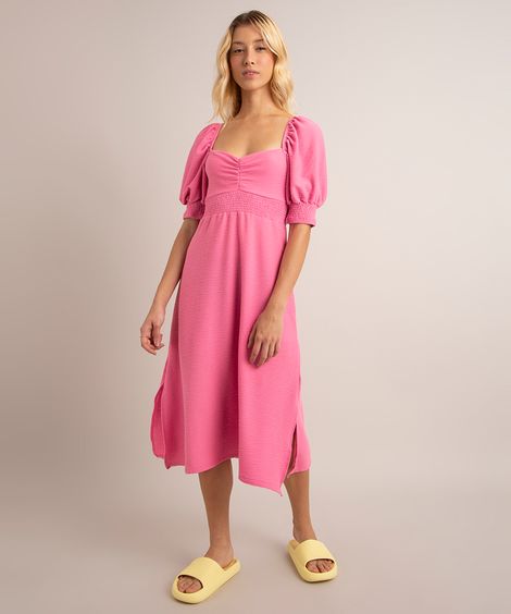 vestido midi texturizado com lastex e fendas manga bufante rosa