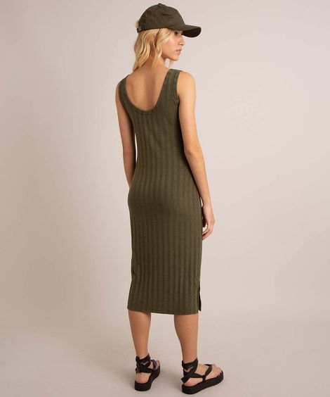 vestido canelado midi básico com fenda alça média decote redondo  verde militar