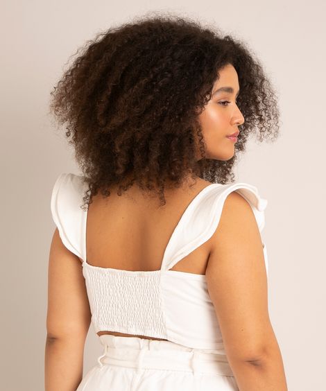 regata plus size cropped de sarja com babados decote coração além dos mares salvador preta gil off white
