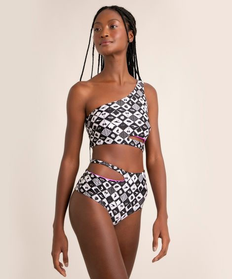 biquíni calcinha hot pant estampado monograma cut out proteção uv50+ além dos mares rio de janeiro ludmilla multicor