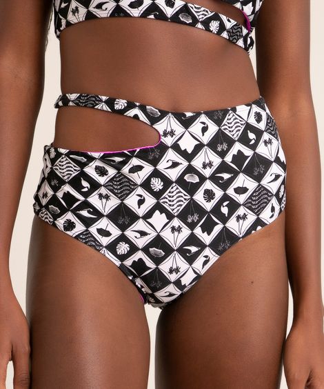 biquíni calcinha hot pant estampado monograma cut out proteção uv50+ além dos mares rio de janeiro ludmilla multicor