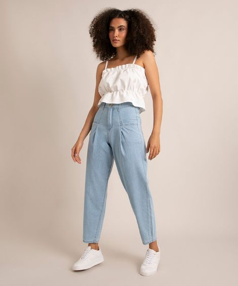 calça jeans com pregas cintura super alta azul claro