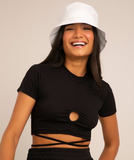 blusa cropped canelada cut out com amarração manga curta decote redondo  preto
