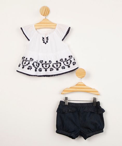 conjunto infantil de blusa bordada com babados manga curta + short jeans  branco