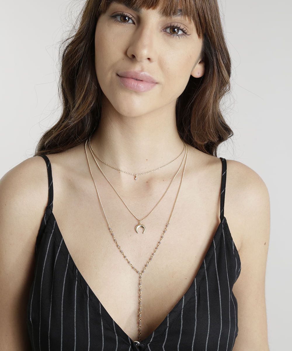 Colar Feminino Triplo com Pingentes Dourado